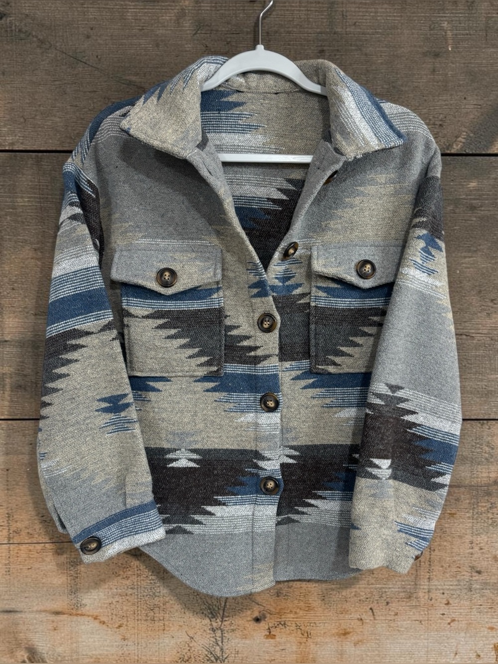 Women’s Aztec-Pattern western Button-Front Shacket — Gray & Blue